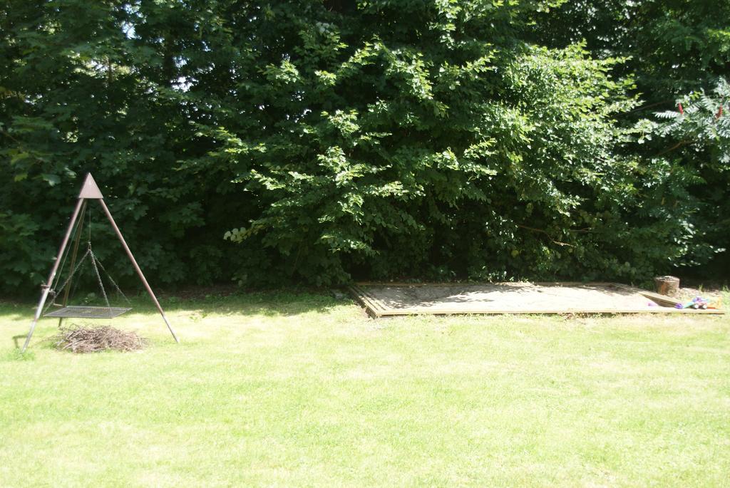 Dworek Mlynarza Zator Luaran gambar
